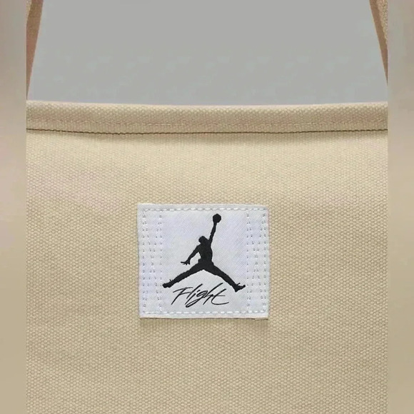 Jordan Flight Holdall Tote Bag - NWT - Picture 5 of 13